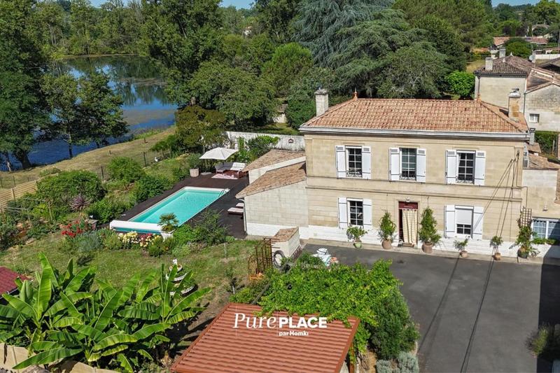 Maison - 270 m² - 7 pièces