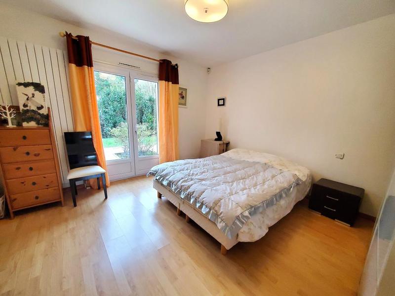 Maison - 236 m² - 10 pièces