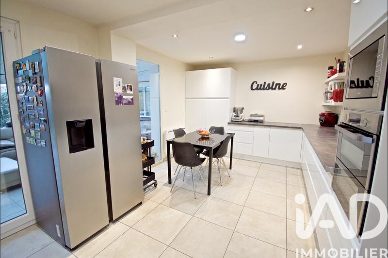 Maison - 163 m² - 8 pièces