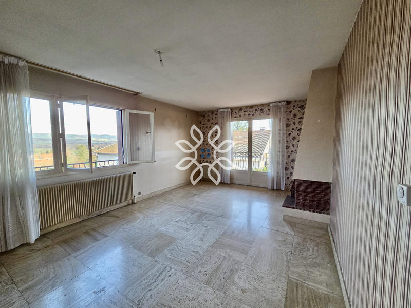 Maison - 146 m² - 9 pièces