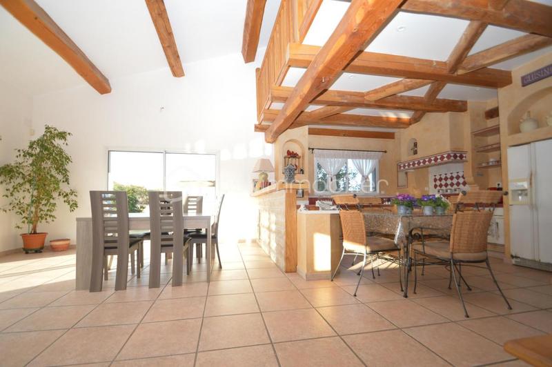 Villa - 180 m² - 4 pièces