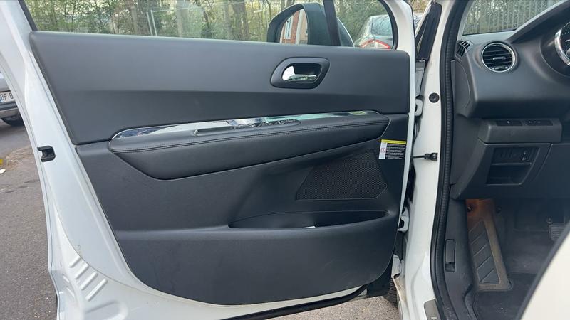 Peugeot 3008 1.6 BlueHDi 120 Eat6 Allure