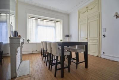 Maison - 210 m² - 11 pièces