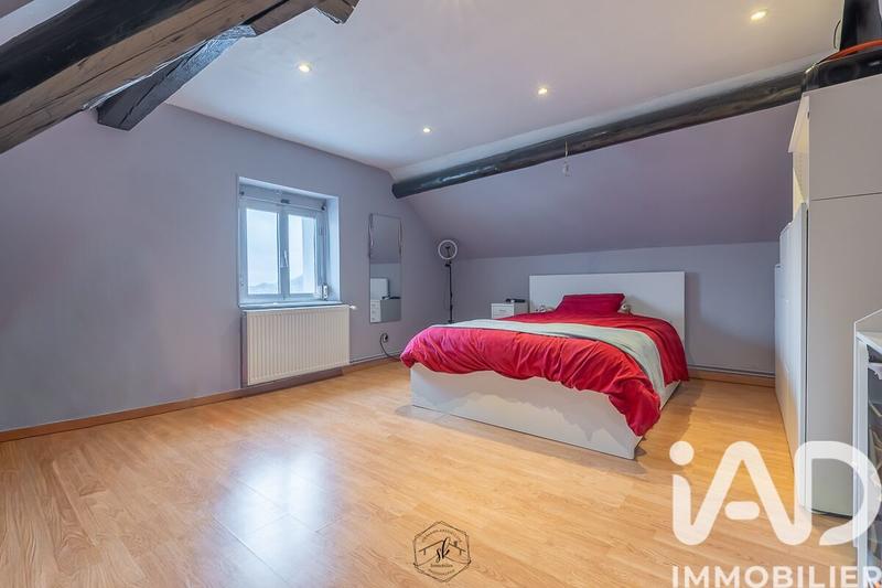 Maison - 209 m² - 7 pièces