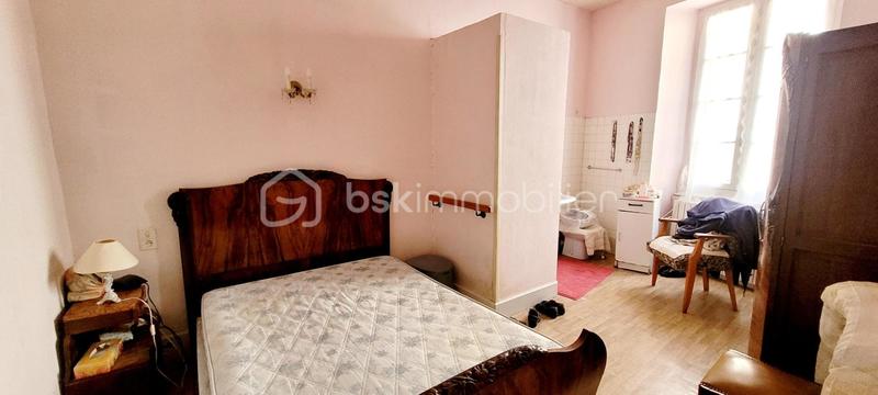 Maison ancienne - 243 m² - 15 pièces