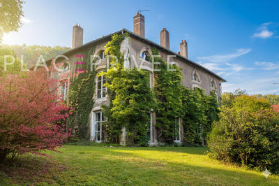 Demeure - 485 m² - 19 pièces