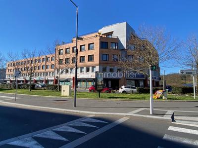 Bureau - 131 m² - 1 pièce