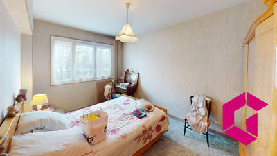 Appartement - 100 m² - 5 pièces