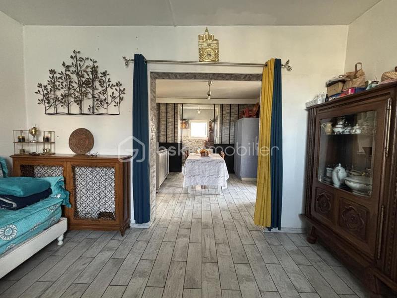 Maison - 98 m² - 5 pièces