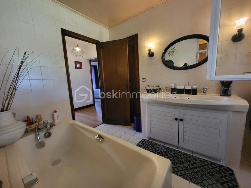 Maison - 152 m² - 5 pièces