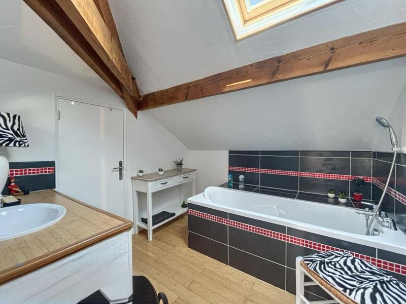 Maison - 390 m² - 10 pièces