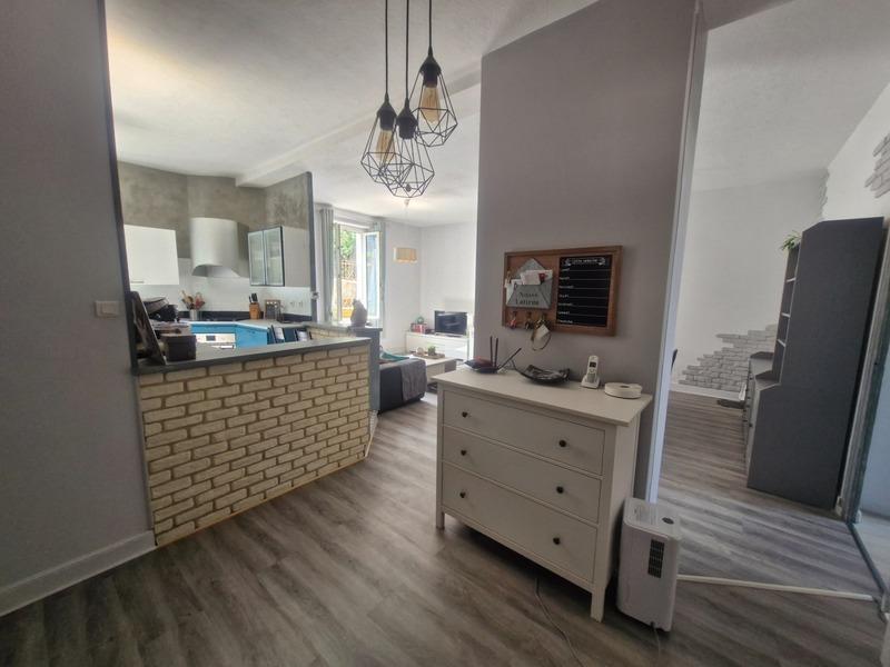 Appartement - 80 m² - 3 pièces