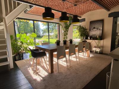 Maison - 285 m² - 12 pièces