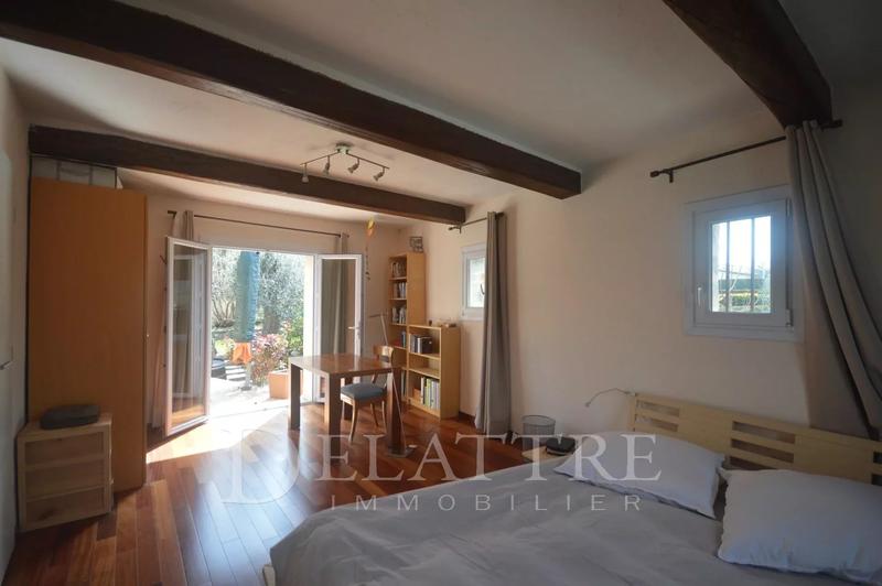 Maison - 232 m² - 8 pièces