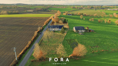 Maison - 85 m² - 5 pièces