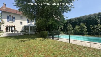 Maison bourgeoise - 202 m² - 8 pièces