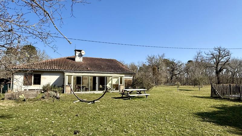 Maison - 220 m² - 7 pièces