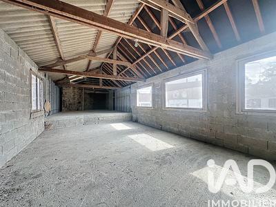 Maison - 327 m² - 10 pièces