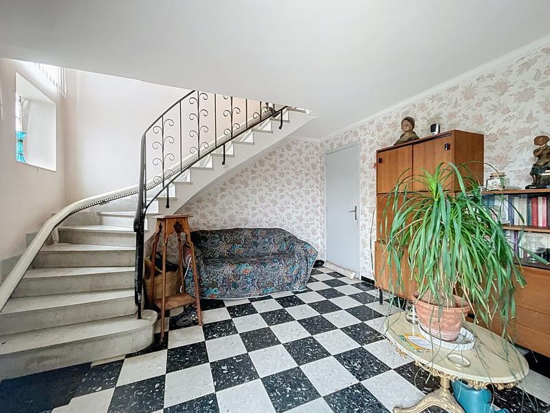 Maison - 140 m² - 6 pièces