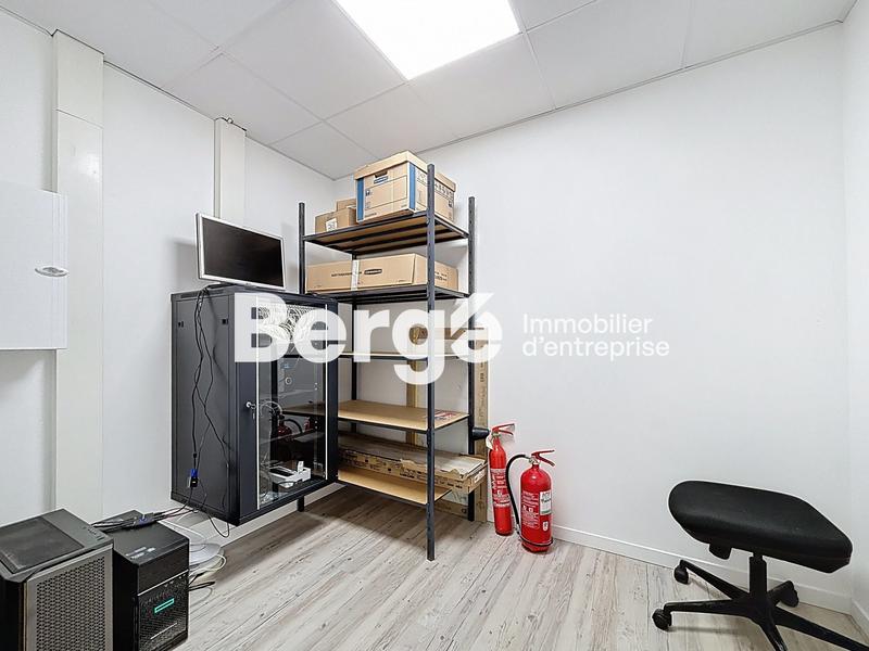 Bureau - 300 m² - 8 pièces