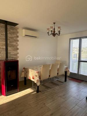 Maison - 107 m² - 6 pièces