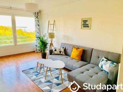 Chambre - 10 m² - 1 pièce