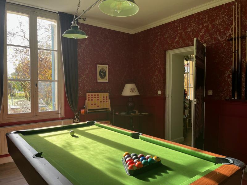 Maison ancienne - 432 m² - 15 pièces