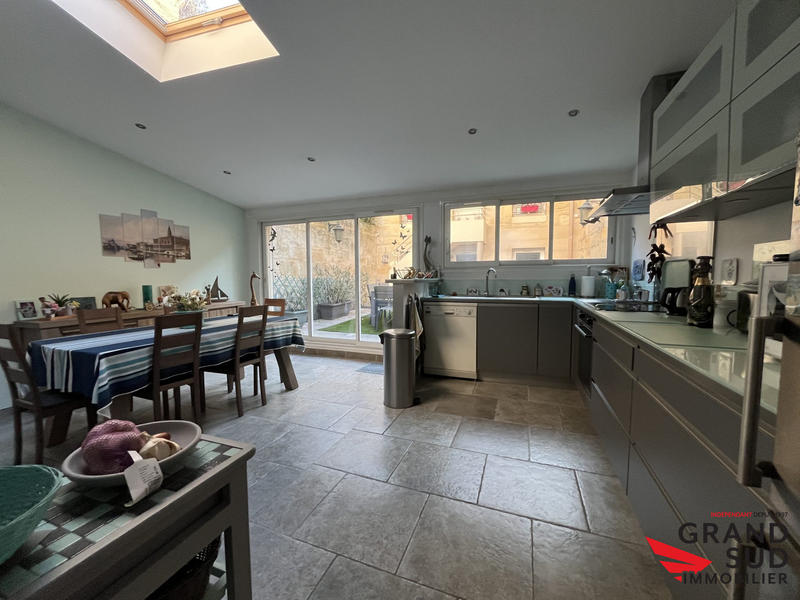 Maison - 161 m² - 5 pièces