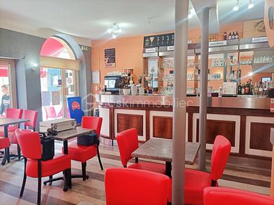 Immeuble - 266 m² - 14 pièces