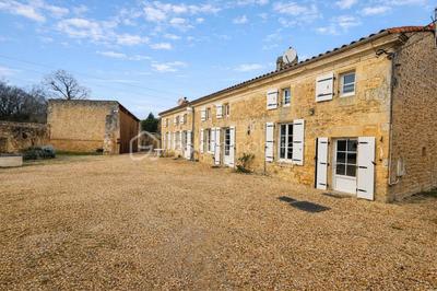 Maison - 292 m² - 14 pièces