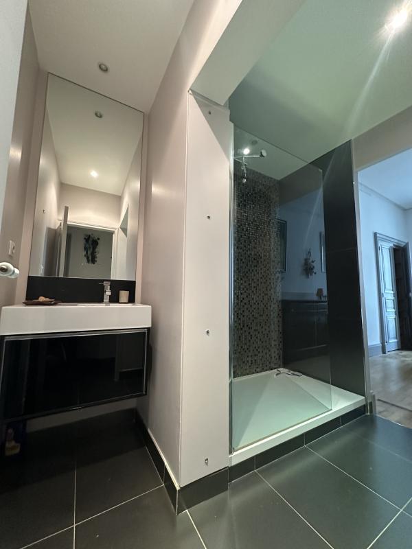 Appartement - 144 m² - 4 pièces