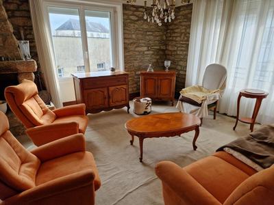 Maison - 140 m² - 4 pièces