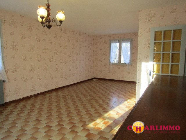 Maison traditionnelle - 93 m² - 5 pièces