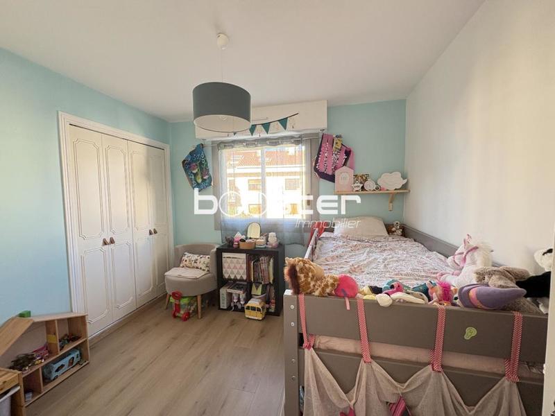 Appartement ancien - 87 m² - 4 pièces