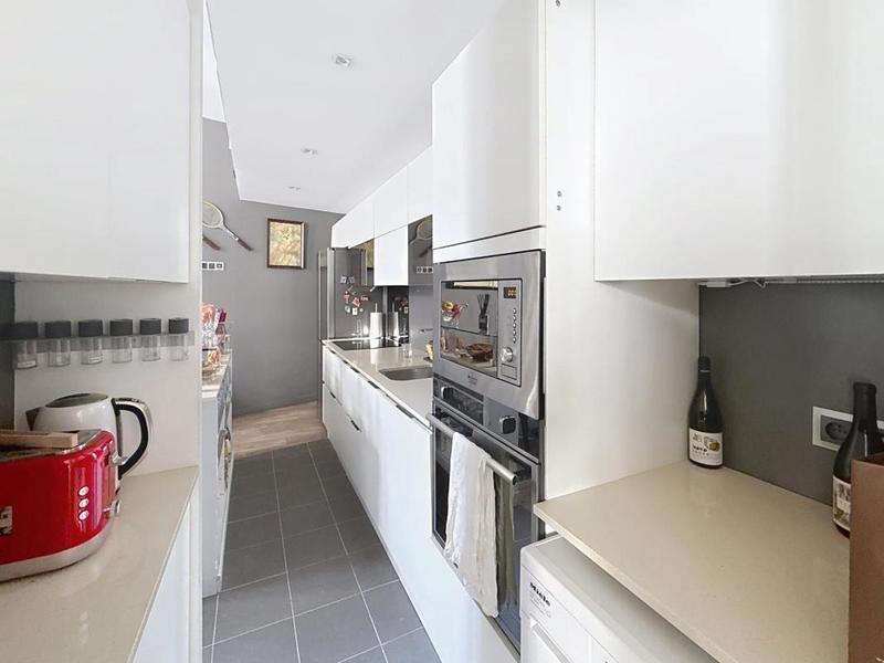 Appartement - 95 m² - 3 pièces