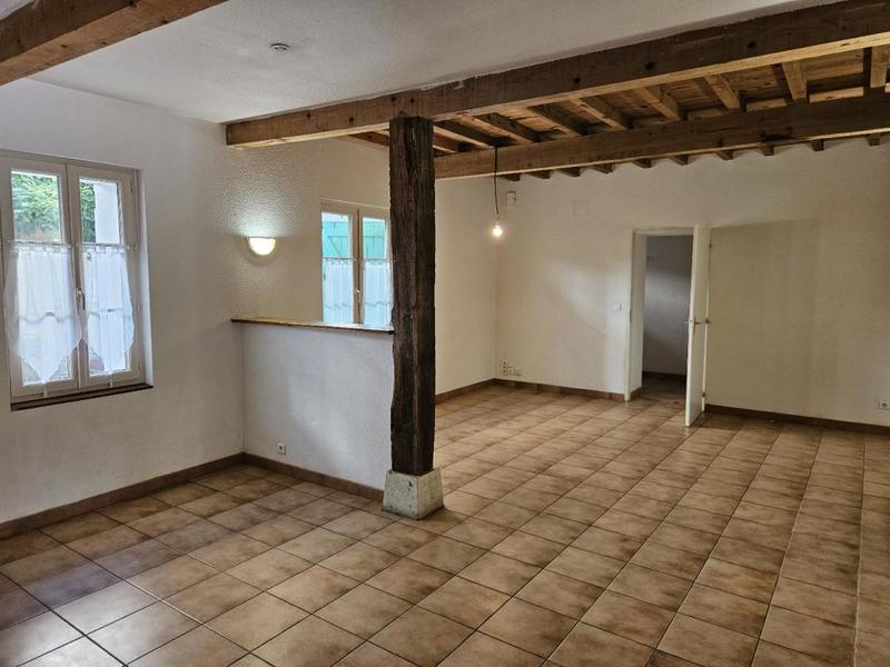 Maison - 220 m² - 8 pièces