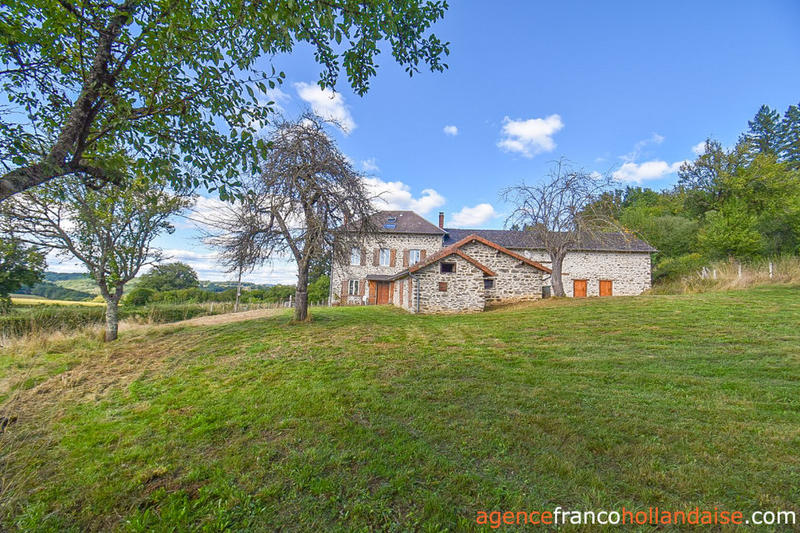 Maison - 136 m² - 5 pièces