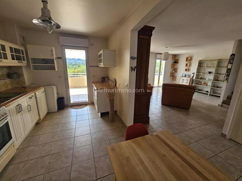 Appartement - 89 m² - 3 pièces