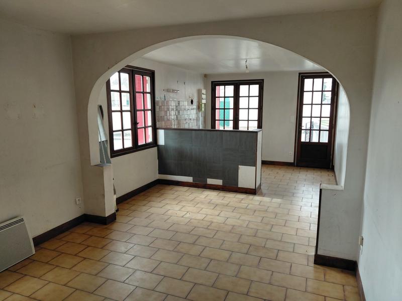 Maison - 99 m² - 5 pièces