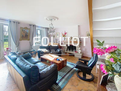 Maison - 135 m² - 6 pièces