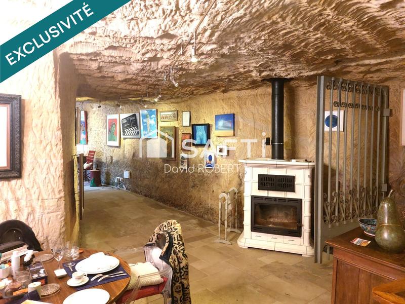 Maison - 244 m² - 8 pièces