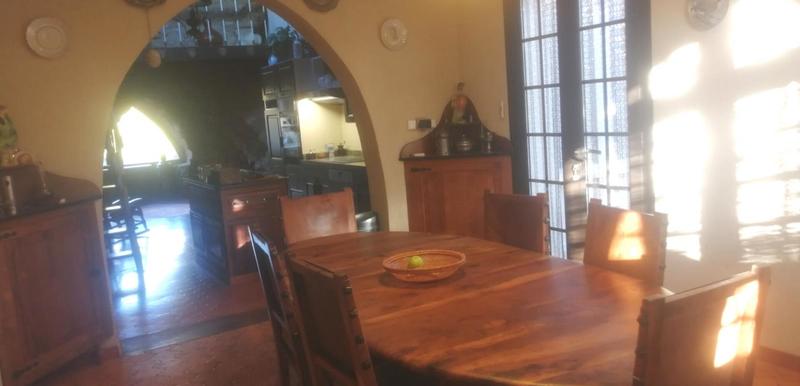 Propriété - 220 m² - 6 pièces