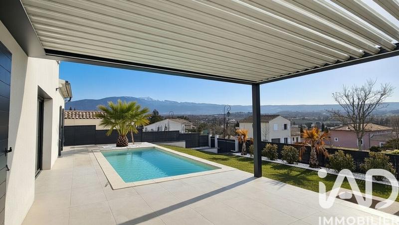 Maison - 132 m² - 4 pièces