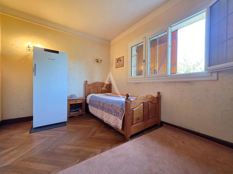 Maison - 207 m² - 6 pièces