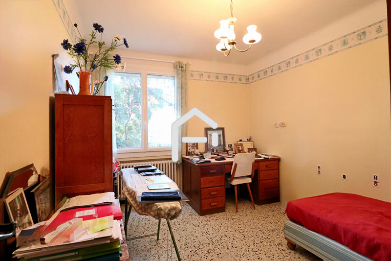 Villa - 140 m² - 8 pièces