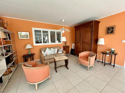 Maison - 180 m² - 7 pièces