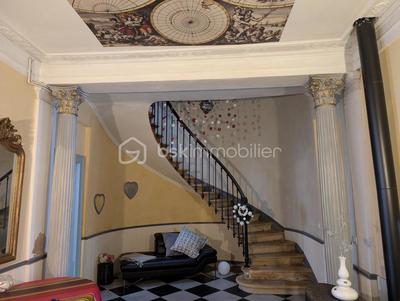 Maison bourgeoise - 250 m² - 8 pièces