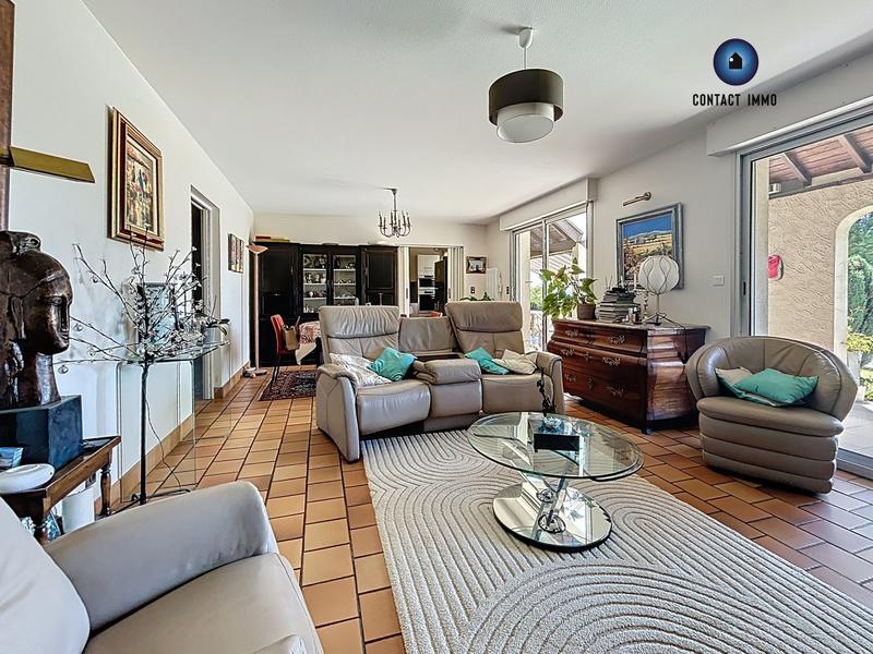 Maison - 166 m² - 5 pièces