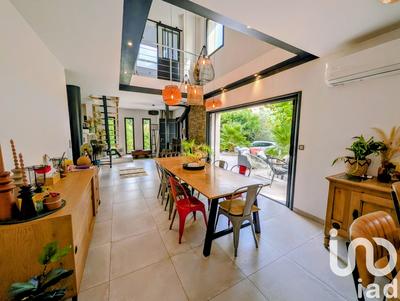 Maison - 164 m² - 7 pièces