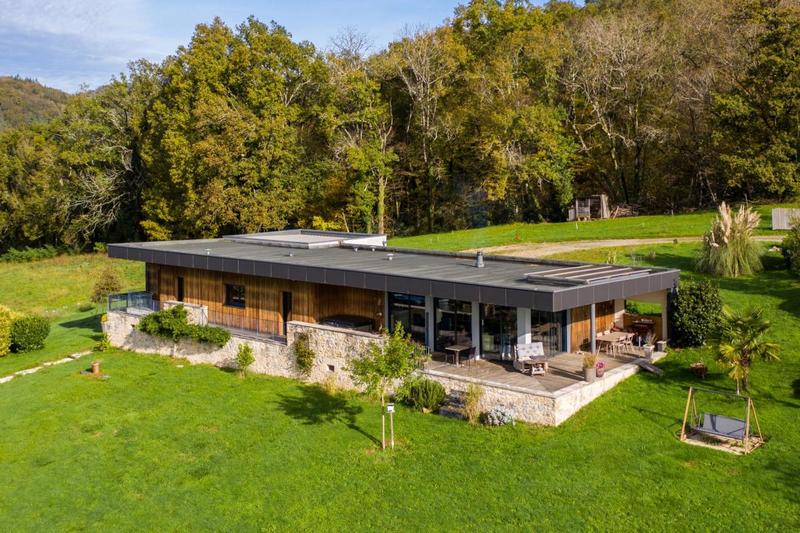 Maison - 194 m² - 5 pièces